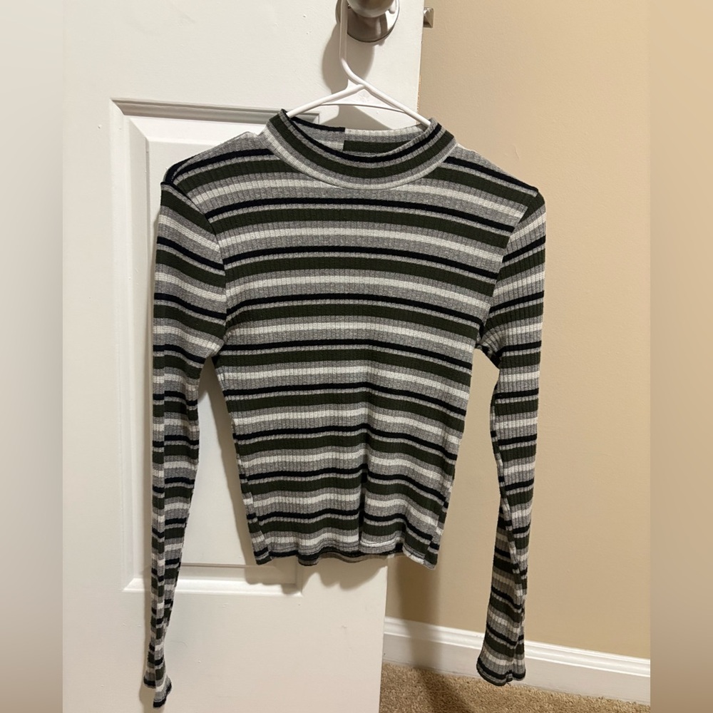 Sky and Sparrow Dark Green, Black and Gray Striped Long Sleeve Mock Neck Top